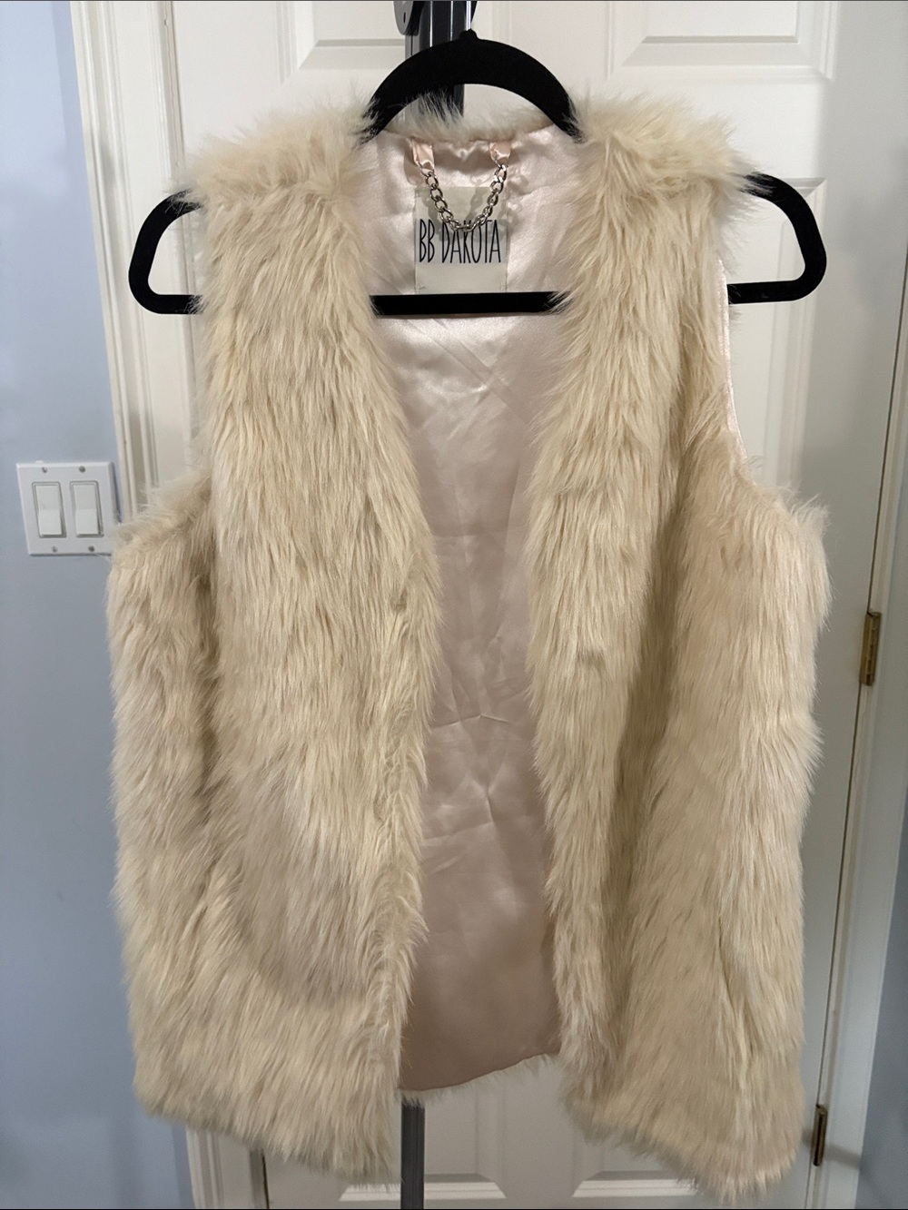 BB Dakota Cream Faux Fur Vest
